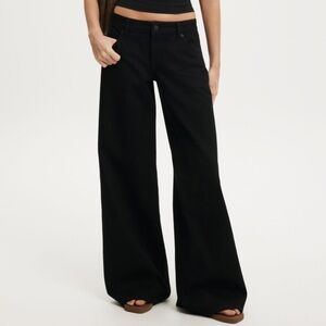 NWT Low Rise Wide Jeans